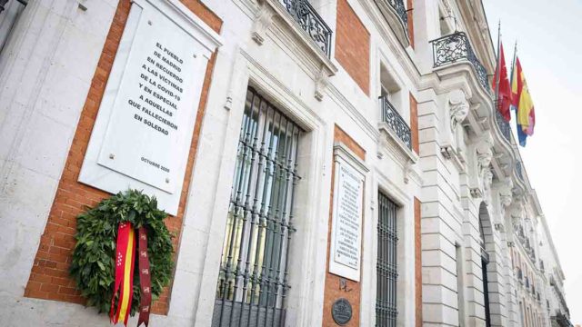 Homenaje a las victimas del Covid