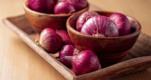 Beneficios de comer cebolla cruda para la salud