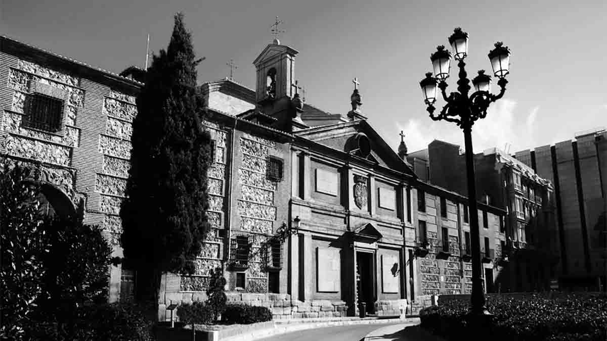 Plaza de las Descalzas Madrid