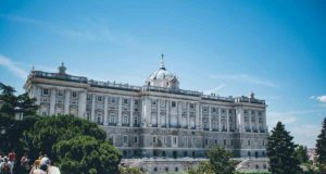 Descubre la experiencia de visitar el Teatro Real de Madrid