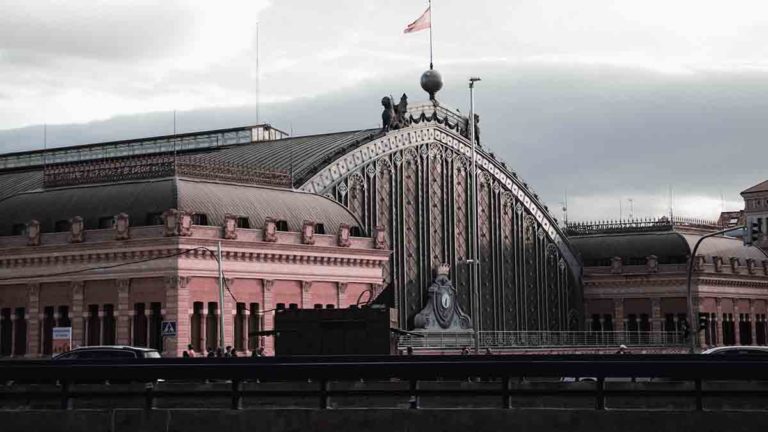 Descubre las Opiniones sobre el Barrio Atocha en Madrid: Un Análisis Detallado de sus Encantos y Características