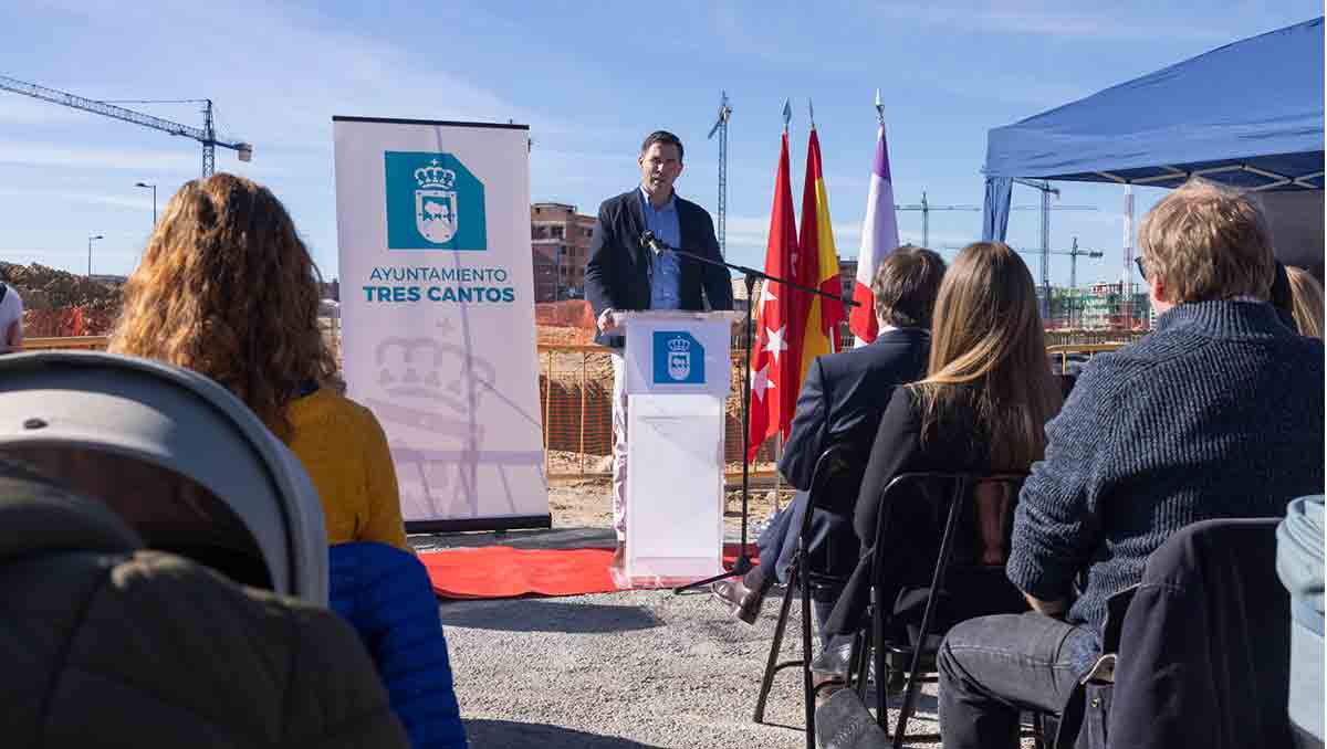 Tres Cantos pone la primera piedra de la Familyteca: El nuevo Centro Cívico del municipio