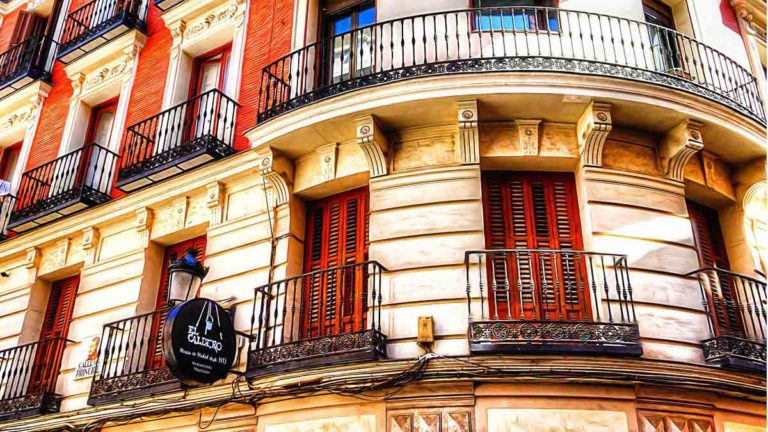 Barrio de Chueca en Madrid: Opiniones y Vivencias de sus Vecinos