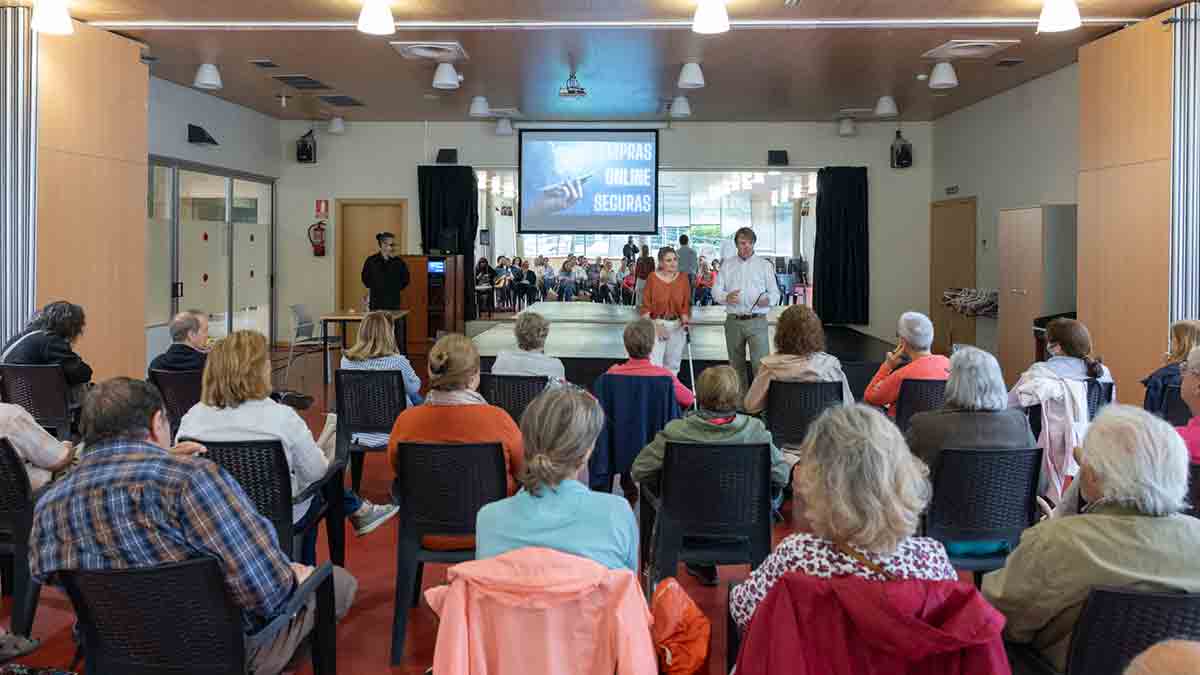 Tres Cantos Celebra sus Tradicionales Jornadas del Mayor: Promoción del Ocio Activo y Confraternización