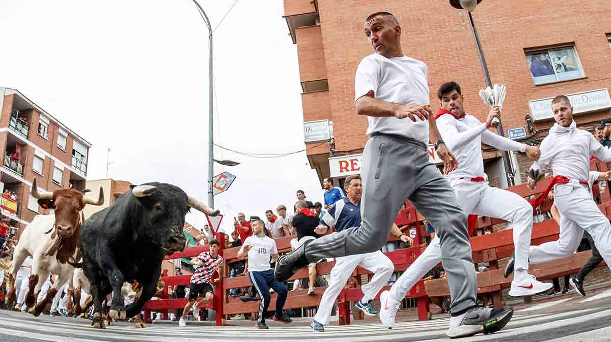 San Sebastián de los Reyes vive un encierro épico bajo la lluvia y lleno de tensión