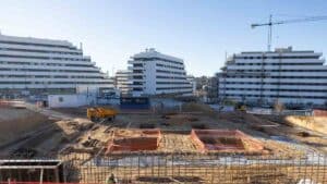 Tres Cantos celebra el inicio de la Biblioteca Municipal Concha Espina con la colocación de la primera piedra