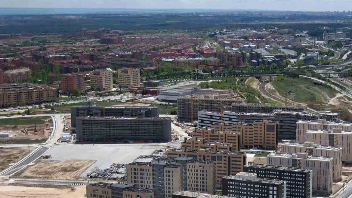 datos paro tres cantos 2025