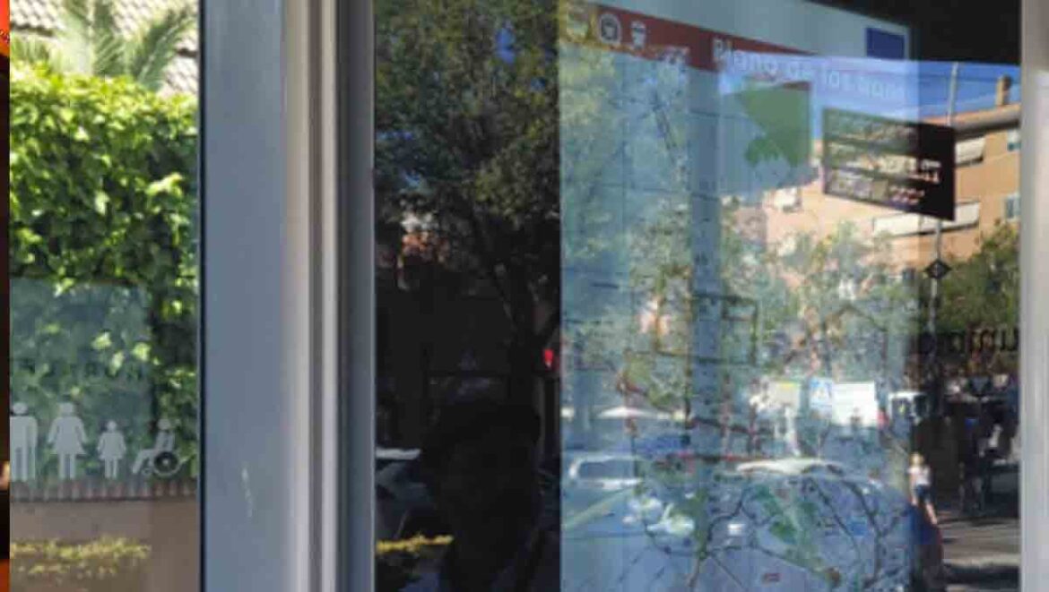 Primera marquesina interactiva de autobús de la Comunidad de Madrid instalada en Alcobendas.