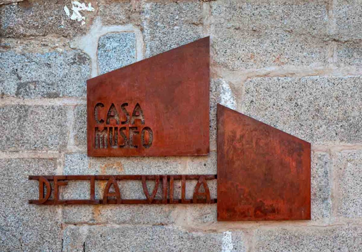 Casa Museo de la Villa de Colmenar Viejo, situada en la Plaza del Maestro Almeida.